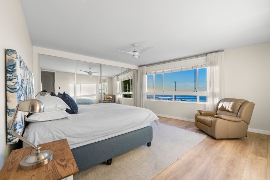 To Let 4 Bedroom Property for Rent in Sea Point Western Cape